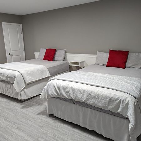 מדיסין הט Riverside Motel מראה חיצוני תמונה