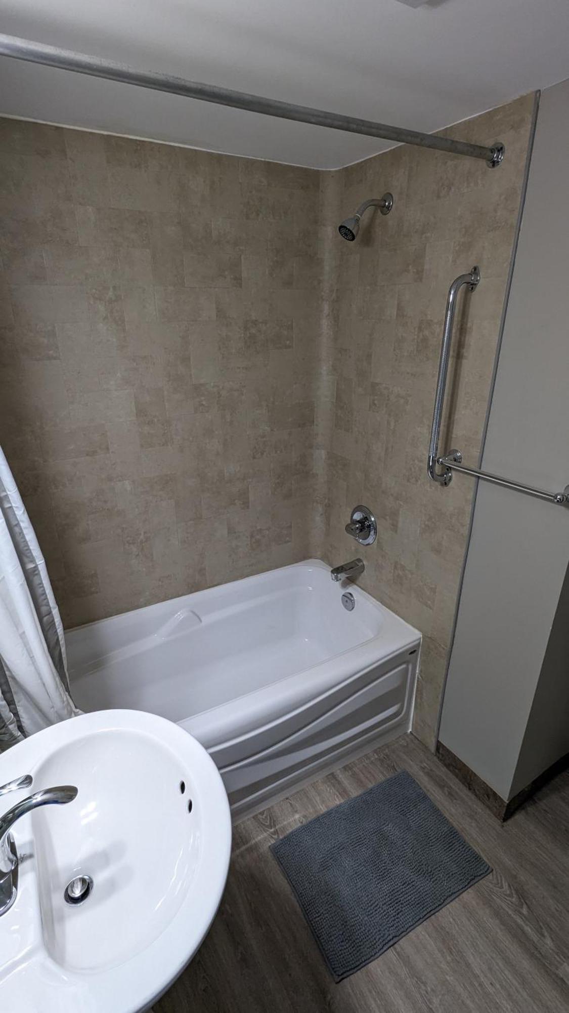 מדיסין הט Riverside Motel חדר תמונה
